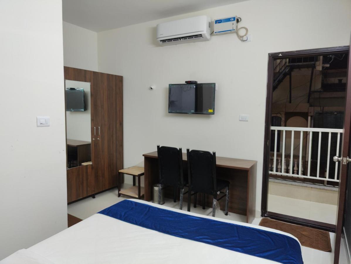 Minimal Poshtel Hostel Mysore Exterior foto